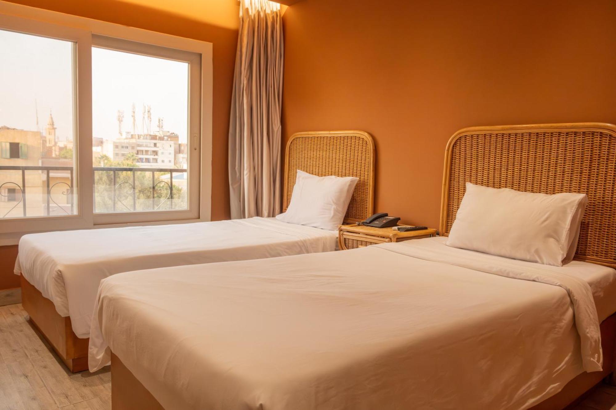Jimmy Pyramids Hotel Kafrat al Jabal Экстерьер фото